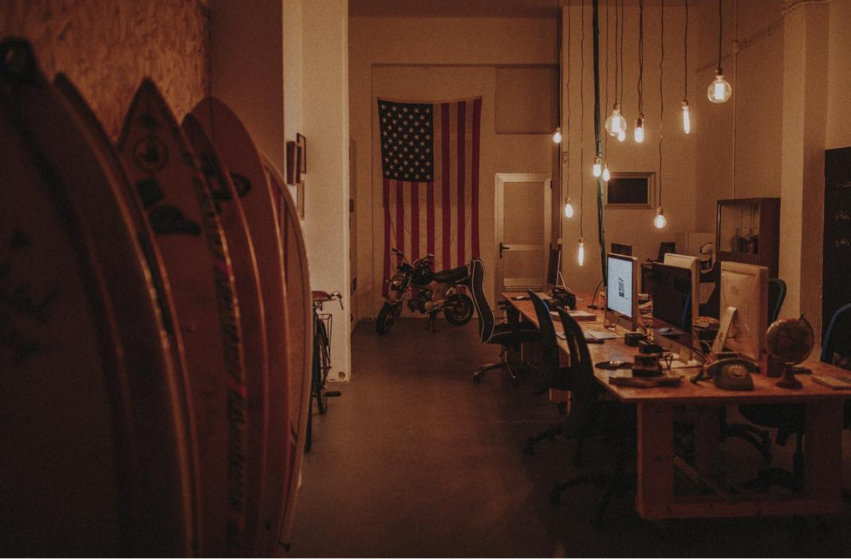 Diseño y estudio lumínico profesional para negocios en Galicia